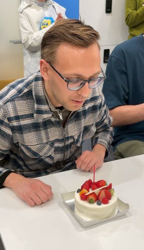 LTL Tokyo || Birthday Cake for Victor